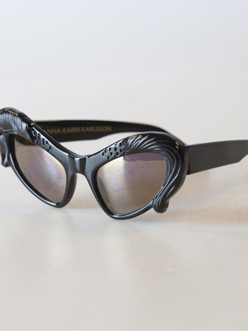 ANNA-KARIN KARLSSON Black Sculpted Horse Shape Cat-Eye Sunglasses